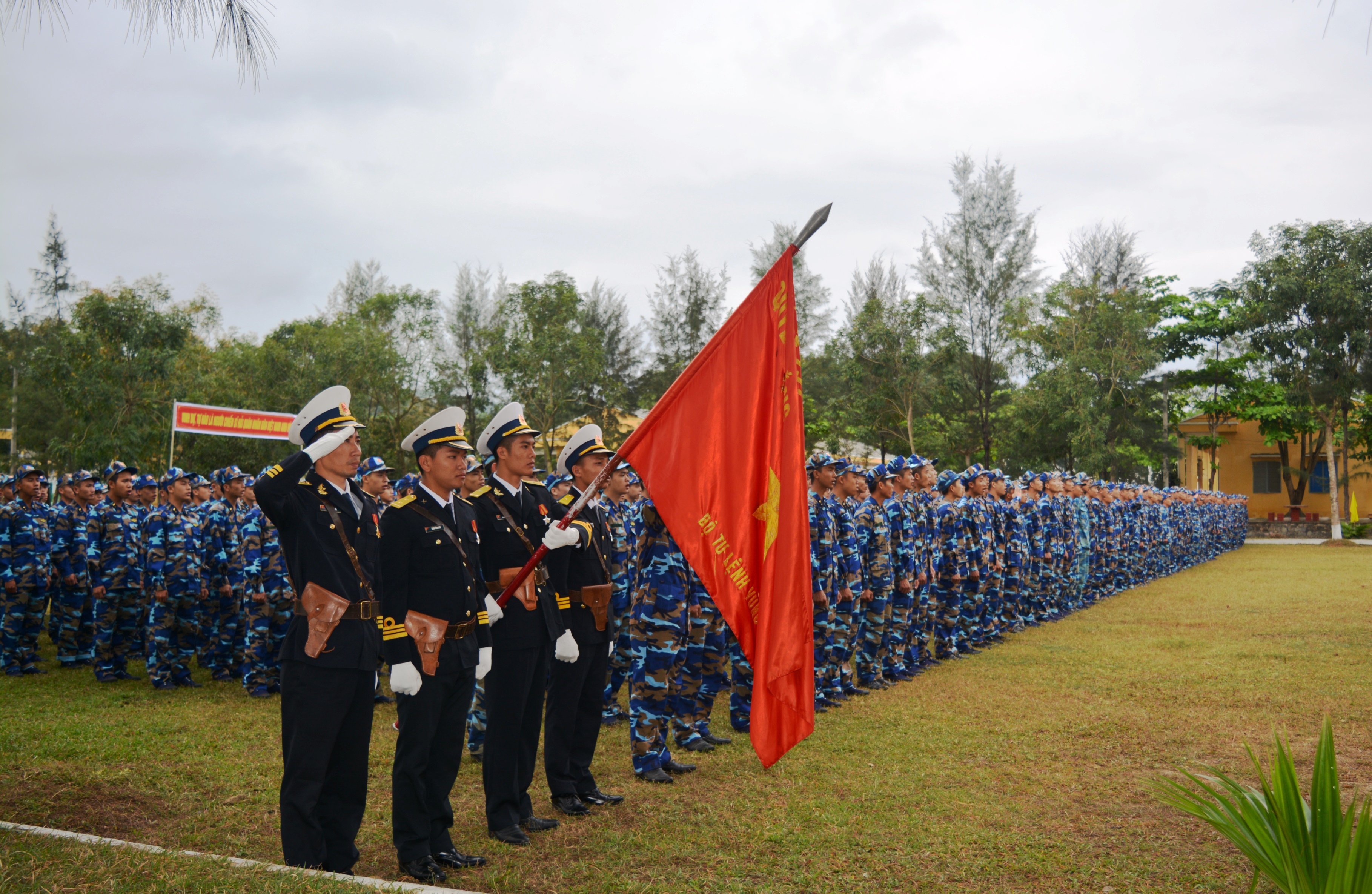 Các đơn vị tổ chức huấn luyện chiến sĩ mới